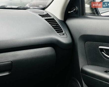 Сірий Кіа Soul, об'ємом двигуна 1.6 л та пробігом 18 тис. км за 9999 $, фото 27 на Automoto.ua