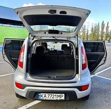 Серый Киа Soul, объемом двигателя 1.59 л и пробегом 184 тыс. км за 8500 $, фото 7 на Automoto.ua