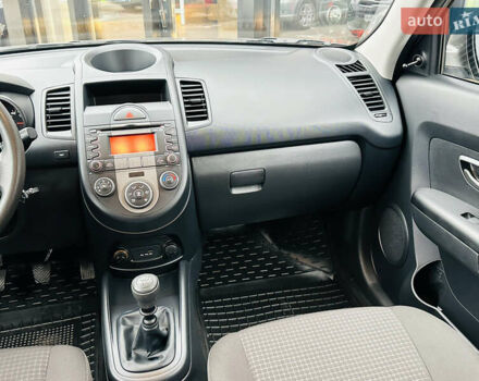 Сірий Кіа Soul, об'ємом двигуна 1.6 л та пробігом 18 тис. км за 9999 $, фото 23 на Automoto.ua