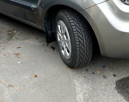 Серый Киа Soul, объемом двигателя 1.6 л и пробегом 109 тыс. км за 8300 $, фото 33 на Automoto.ua