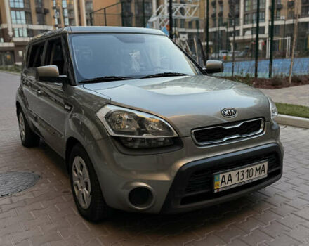 Серый Киа Soul, объемом двигателя 1.59 л и пробегом 203 тыс. км за 7500 $, фото 3 на Automoto.ua