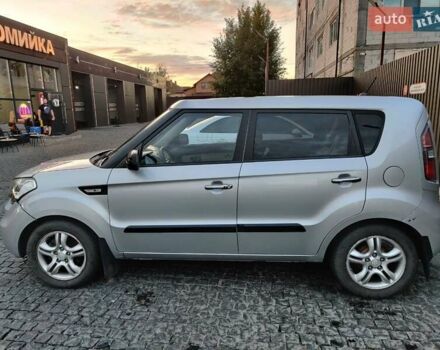 Сірий Кіа Soul, об'ємом двигуна 1.59 л та пробігом 240 тис. км за 7500 $, фото 3 на Automoto.ua