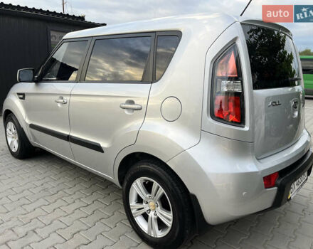 Серый Киа Soul, объемом двигателя 1.59 л и пробегом 83 тыс. км за 8300 $, фото 2 на Automoto.ua