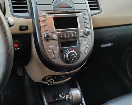Сірий Кіа Soul, об'ємом двигуна 1.59 л та пробігом 240 тис. км за 7500 $, фото 13 на Automoto.ua