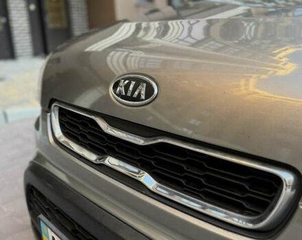 Серый Киа Soul, объемом двигателя 1.59 л и пробегом 203 тыс. км за 7500 $, фото 5 на Automoto.ua