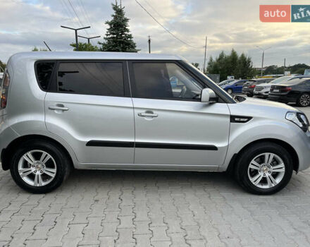 Серый Киа Soul, объемом двигателя 1.59 л и пробегом 83 тыс. км за 8300 $, фото 5 на Automoto.ua