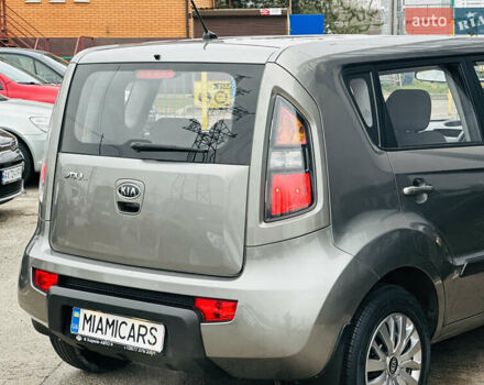 Сірий Кіа Soul, об'ємом двигуна 1.6 л та пробігом 18 тис. км за 9999 $, фото 4 на Automoto.ua