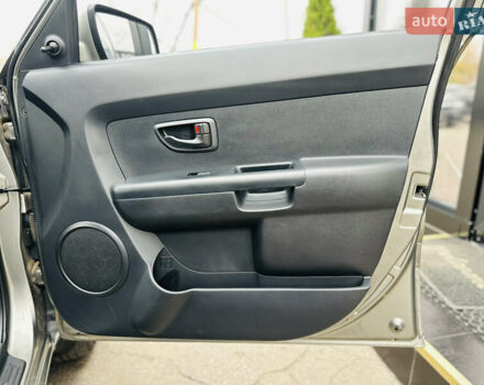 Серый Киа Soul, объемом двигателя 1.6 л и пробегом 18 тыс. км за 10500 $, фото 24 на Automoto.ua