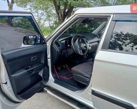 Сірий Кіа Soul, об'ємом двигуна 1.59 л та пробігом 188 тис. км за 8100 $, фото 6 на Automoto.ua