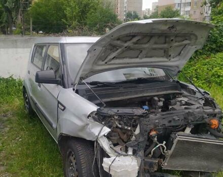 Сірий Кіа Soul, об'ємом двигуна 1.59 л та пробігом 234 тис. км за 3500 $, фото 3 на Automoto.ua