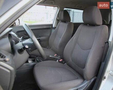 Серый Киа Soul, объемом двигателя 1.59 л и пробегом 154 тыс. км за 7900 $, фото 6 на Automoto.ua