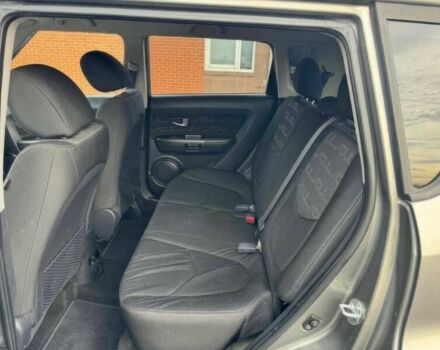 Сірий Кіа Soul, об'ємом двигуна 2 л та пробігом 84 тис. км за 4300 $, фото 9 на Automoto.ua