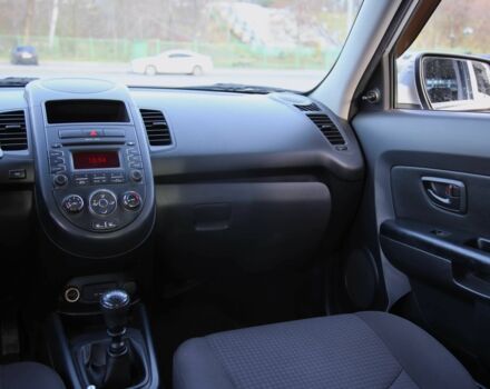 Серый Киа Soul, объемом двигателя 1.6 л и пробегом 154 тыс. км за 7900 $, фото 12 на Automoto.ua