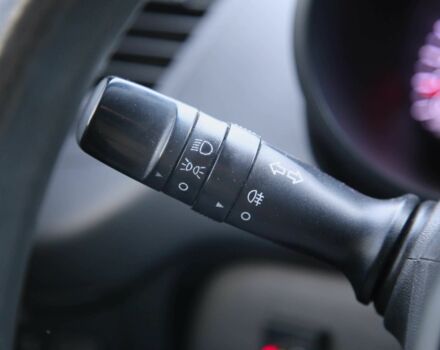 Серый Киа Soul, объемом двигателя 1.6 л и пробегом 154 тыс. км за 7900 $, фото 19 на Automoto.ua