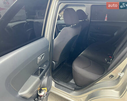 Киа Soul 2013 в Трускавце на Automoto.ua Серый Киа Soul, объемом двигателя 1.59 л и пробегом 141 тыс. км за 7400 $, фото 11 на Automoto.ua