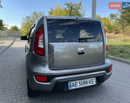 Сірий Кіа Soul, об'ємом двигуна 1.59 л та пробігом 152 тис. км за 8400 $, фото 13 на Automoto.ua