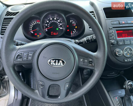 Сірий Кіа Soul, об'ємом двигуна 1.59 л та пробігом 152 тис. км за 8400 $, фото 21 на Automoto.ua