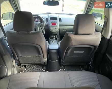 Сірий Кіа Soul, об'ємом двигуна 1.59 л та пробігом 152 тис. км за 8400 $, фото 31 на Automoto.ua