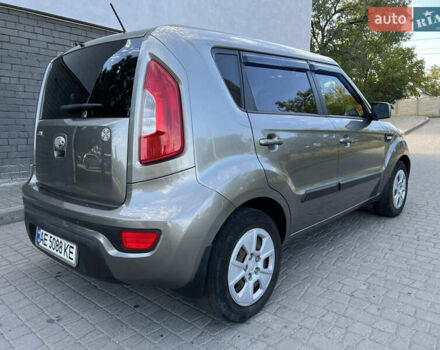 Сірий Кіа Soul, об'ємом двигуна 1.59 л та пробігом 152 тис. км за 8400 $, фото 14 на Automoto.ua