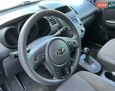 Сірий Кіа Soul, об'ємом двигуна 1.59 л та пробігом 152 тис. км за 8400 $, фото 17 на Automoto.ua