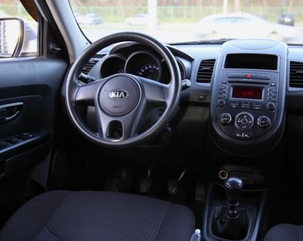 Серый Киа Soul, объемом двигателя 1.6 л и пробегом 154 тыс. км за 7900 $, фото 10 на Automoto.ua