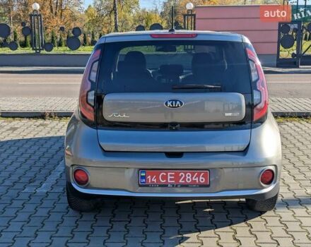 Сірий Кіа Soul, об'ємом двигуна 0 л та пробігом 165 тис. км за 5400 $, фото 22 на Automoto.ua