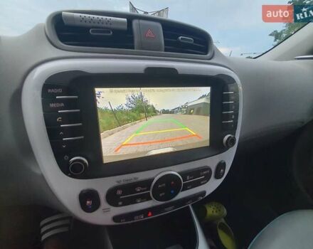 Сірий Кіа Soul, об'ємом двигуна 0 л та пробігом 113 тис. км за 7500 $, фото 18 на Automoto.ua