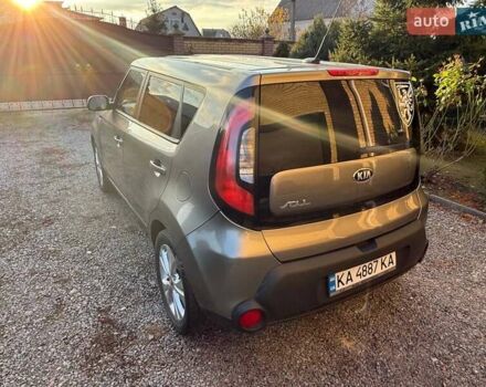 Серый Киа Soul, объемом двигателя 2 л и пробегом 240 тыс. км за 9200 $, фото 2 на Automoto.ua