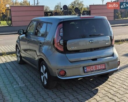 Сірий Кіа Soul, об'ємом двигуна 0 л та пробігом 165 тис. км за 5400 $, фото 26 на Automoto.ua