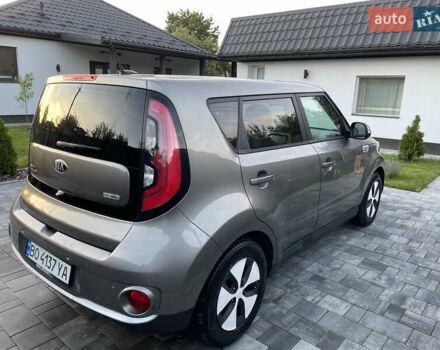Серый Киа Soul, объемом двигателя 0 л и пробегом 130 тыс. км за 9500 $, фото 2 на Automoto.ua