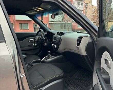 Серый Киа Soul, объемом двигателя 2 л и пробегом 209 тыс. км за 9000 $, фото 25 на Automoto.ua