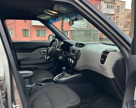 Серый Киа Soul, объемом двигателя 2 л и пробегом 209 тыс. км за 9000 $, фото 23 на Automoto.ua