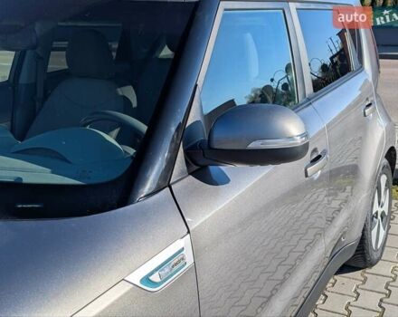 Сірий Кіа Soul, об'ємом двигуна 0 л та пробігом 165 тис. км за 5400 $, фото 5 на Automoto.ua