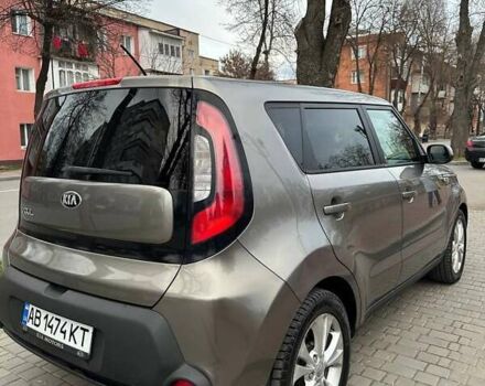 Серый Киа Soul, объемом двигателя 2 л и пробегом 209 тыс. км за 9000 $, фото 5 на Automoto.ua
