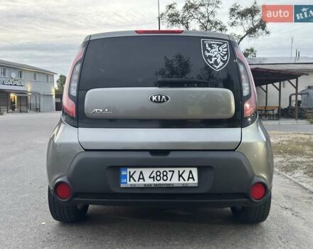 Серый Киа Soul, объемом двигателя 2 л и пробегом 240 тыс. км за 9800 $, фото 5 на Automoto.ua