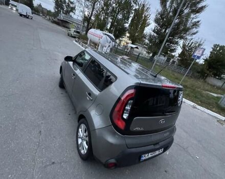 Серый Киа Soul, объемом двигателя 2 л и пробегом 240 тыс. км за 9800 $, фото 8 на Automoto.ua