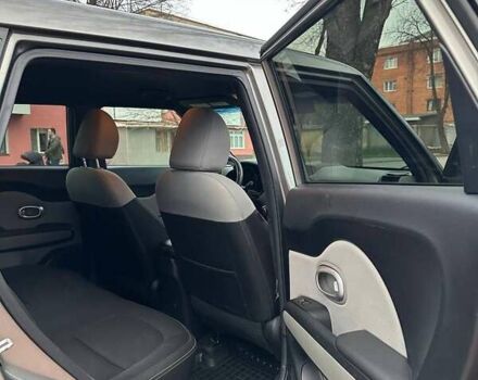 Серый Киа Soul, объемом двигателя 2 л и пробегом 209 тыс. км за 9000 $, фото 12 на Automoto.ua