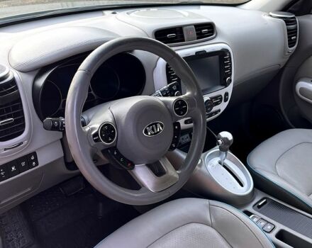 Серый Киа Soul, объемом двигателя 0 л и пробегом 90 тыс. км за 6999 $, фото 4 на Automoto.ua