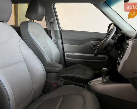 Серый Киа Soul, объемом двигателя 0 л и пробегом 149 тыс. км за 6700 $, фото 20 на Automoto.ua