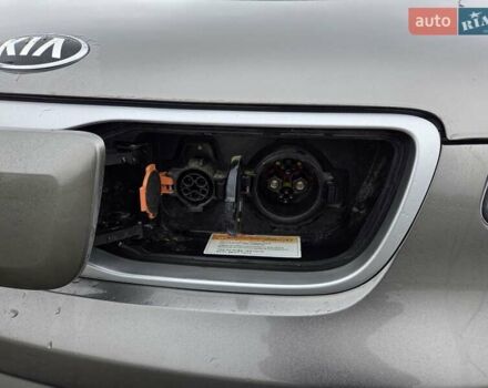 Серый Киа Soul, объемом двигателя 0 л и пробегом 91 тыс. км за 8900 $, фото 24 на Automoto.ua