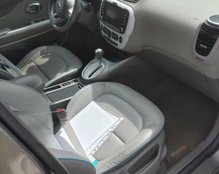 Сірий Кіа Soul, об'ємом двигуна 0 л та пробігом 120 тис. км за 7500 $, фото 6 на Automoto.ua