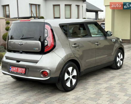 Серый Киа Soul, объемом двигателя 0 л и пробегом 111 тыс. км за 7100 $, фото 8 на Automoto.ua