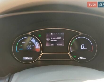 Серый Киа Soul, объемом двигателя 0 л и пробегом 92 тыс. км за 8000 $, фото 16 на Automoto.ua