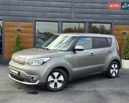 Серый Киа Soul, объемом двигателя 0 л и пробегом 114 тыс. км за 5599 $, фото 1 на Automoto.ua
