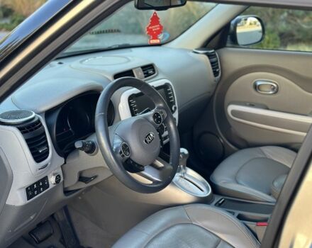 Сірий Кіа Soul, об'ємом двигуна 0 л та пробігом 160 тис. км за 9700 $, фото 17 на Automoto.ua