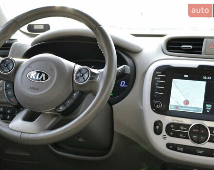 Сірий Кіа Soul, об'ємом двигуна 0 л та пробігом 148 тис. км за 5800 $, фото 24 на Automoto.ua