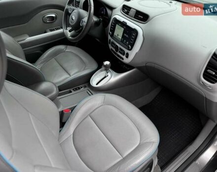 Серый Киа Soul, объемом двигателя 0 л и пробегом 123 тыс. км за 6950 $, фото 58 на Automoto.ua