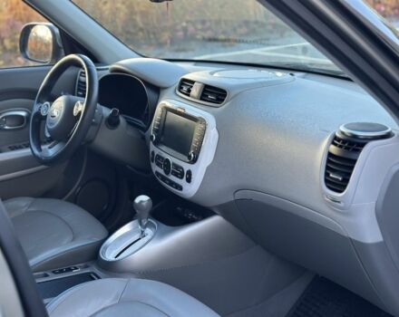Серый Киа Soul, объемом двигателя 0 л и пробегом 160 тыс. км за 9600 $, фото 11 на Automoto.ua