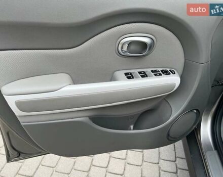 Киа Soul 2015 в Хмельницком на Automoto.ua Серый Киа Soul, объемом двигателя 0 л и пробегом 95 тыс. км за 6500 $, фото 54 на Automoto.ua