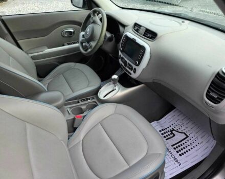 Серый Киа Soul, объемом двигателя 0 л и пробегом 114 тыс. км за 5900 $, фото 19 на Automoto.ua